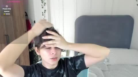 Felix leex online show from April 2026 07:08:02 PM