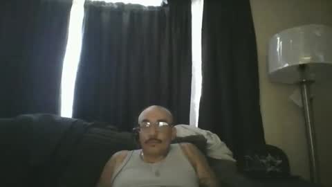 Snapshot of felixrlarios25 chatting on May 2026 06:38:01 PM felixrlarios25 online show from May 2026 06:38:01 PM