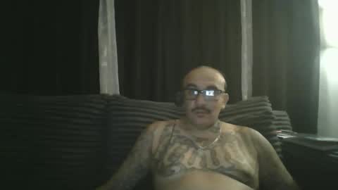 Snapshot of felixrlarios25 chatting on June 2026 07:03:02 AM felixrlarios25 online show from June 2026 07:03:02 AM