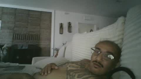 Snapshot of felixrlarios25 chatting on July 2026 09:08:01 PM felixrlarios25 online show from July 2026 09:08:01 PM
