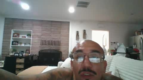Snapshot of felixrlarios25 chatting on July 2026 05:03:01 AM felixrlarios25 online show from July 2026 05:03:01 AM
