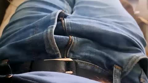 Snapshot of felixske chatting on December 2024 02:01:01 PM felixske online show from December 2024 02:01:01 PM