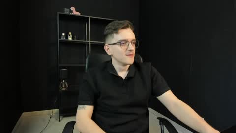 Snapshot of felixstark chatting on May 2026 05:25:02 AM FelixStark online show from May 2026 05:25:02 AM