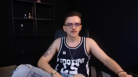Snapshot of felixstark chatting on May 2026 06:43:02 AM FelixStark online show from May 2026 06:43:02 AM