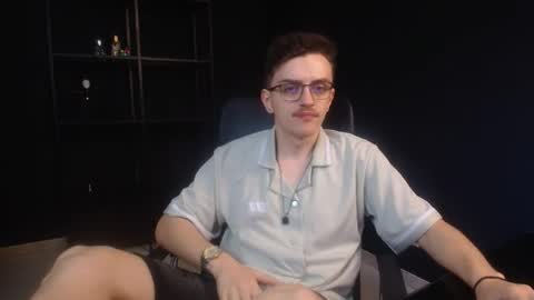 Snapshot of felixstark chatting on May 2026 05:26:01 AM FelixStark online show from May 2026 05:26:01 AM