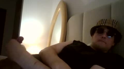 Snapshot of felixthehornycat chatting on September 2025 03:28:02 PM Felix online show from September 2025 03:28:02 PM