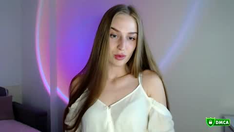 Femke online show from October 2025 12:50:01 PM