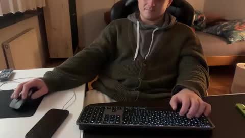 Snapshot of feniopl1 chatting on February 2026 09:57:02 PM Bart online show from February 2026 09:57:02 PM