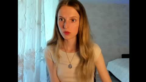 Snapshot of feralberry_dina chatting on July 2026 12:00:02 PM Dana online show from July 2026 12:00:02 PM
