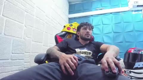 Daniel Fernando online show from February 2025 02:35:02 AM