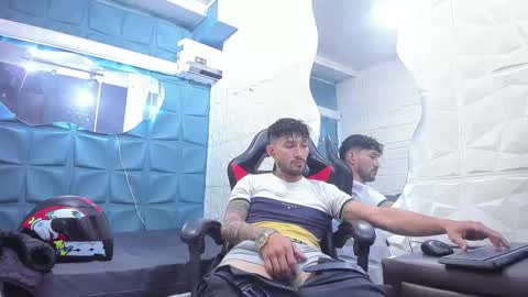 Daniel Fernando online show from March 2025 08:11:02 PM