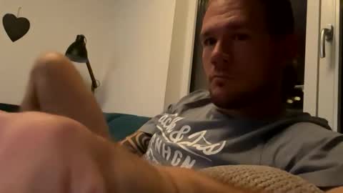 ferdl1988_1 online show from September 2025 08:08:02 PM