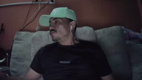 Snapshot of fernand89 chatting on January 2025 05:36:02 AM fernand89 online show from January 2025 05:36:02 AM