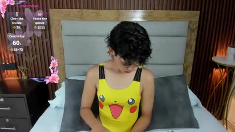 F E R N A N D A online show from January 2025 12:02:02 PM