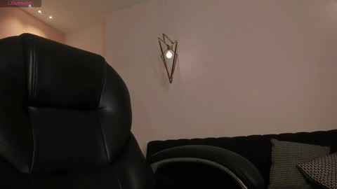 FER  online show from December 2025 10:53:02 AM