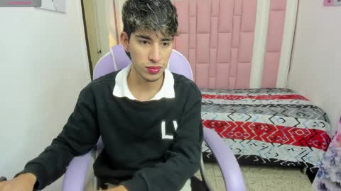 FER PHOENIX online show from April 2026 03:28:02 AM