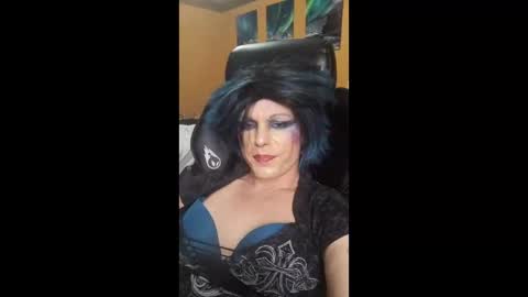 Selenaironside online show from December 2025 11:37:02 AM