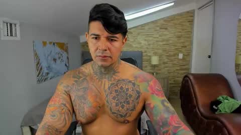 Kamilo online show from December 2024 12:05:01 PM