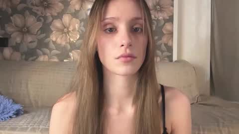 Snapshot of fflloowweerr chatting on February 2026 08:21:01 AM Lisa online show from February 2026 08:21:01 AM