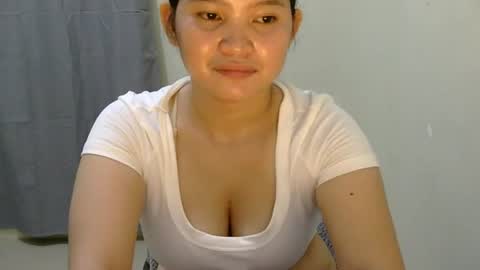 Snapshot of fhwilloughbyxx chatting on June 2026 09:58:01 AM fhwilloughbyxx online show from June 2026 09:58:01 AM