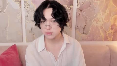 fiamoory online show from January 2026 01:22:01 AM