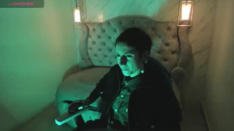   online show from February 2026 07:25:02 PM