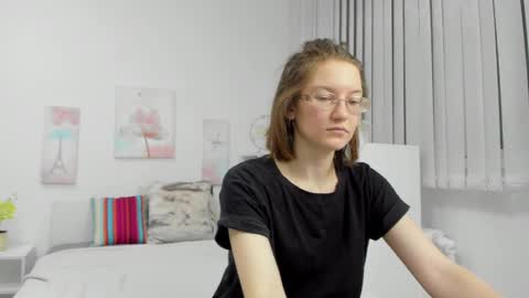 Snapshot of fiery__mary chatting on February 2025 01:25:02 AM Mary online show from February 2025 01:25:02 AM