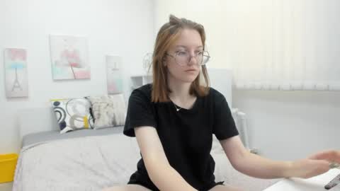 Snapshot of fiery__mary chatting on May 2026 05:15:02 AM Mary online show from May 2026 05:15:02 AM