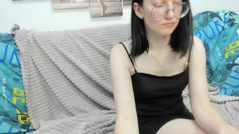 Snapshot of fiery__mary chatting on June 2026 08:15:01 AM Mary online show from June 2026 08:15:01 AM