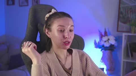 Snapshot of filipinaadams chatting on December 2024 03:27:01 PM cap and Lana online show from December 2024 03:27:01 PM