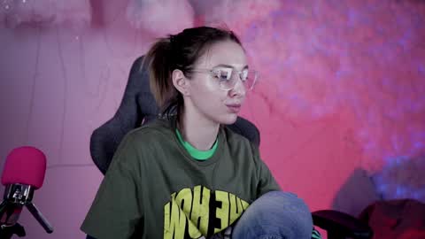 Snapshot of filipinaadams chatting on January 2025 01:52:01 PM cap and Lana online show from January 2025 01:52:01 PM