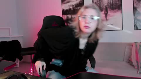 Snapshot of filipinaadams chatting on February 2025 08:01:01 AM cap and Lana online show from February 2025 08:01:01 AM