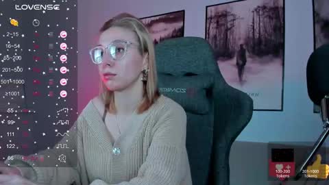 Snapshot of filipinaadams chatting on February 2025 08:39:02 AM cap and Lana online show from February 2025 08:39:02 AM