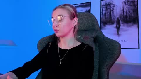 Snapshot of filipinaadams chatting on March 2025 05:46:01 AM cap and Lana online show from March 2025 05:46:01 AM