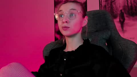 Snapshot of filipinaadams chatting on March 2025 02:15:01 AM cap and Lana online show from March 2025 02:15:01 AM