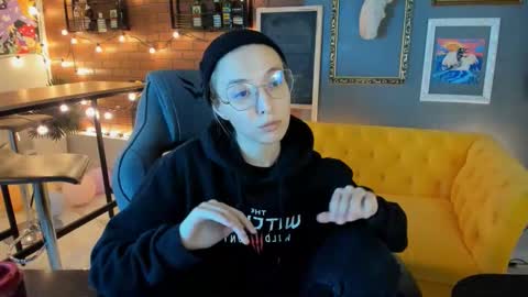 Snapshot of filipinaadams chatting on September 2025 12:23:01 AM cap and Lana online show from September 2025 12:23:01 AM