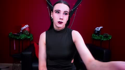 Snapshot of filldamon chatting on December 2024 10:05:02 AM Honey Ill be waiting for you Tue Wed Thu Fri Sat Sun 10am-5pm online show from December 2024 10:05:02 AM