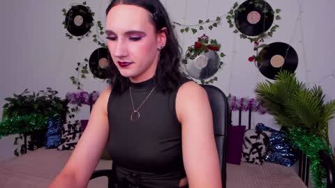 Snapshot of filldamon chatting on December 2024 01:06:02 PM Honey Ill be waiting for you Tue Wed Thu Fri Sat Sun 10am-5pm online show from December 2024 01:06:02 PM