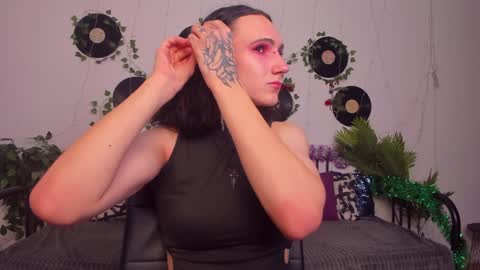 Snapshot of filldamon chatting on January 2025 10:06:02 AM Honey Ill be waiting for you Tue Wed Thu Fri Sat Sun 10am-5pm online show from January 2025 10:06:02 AM