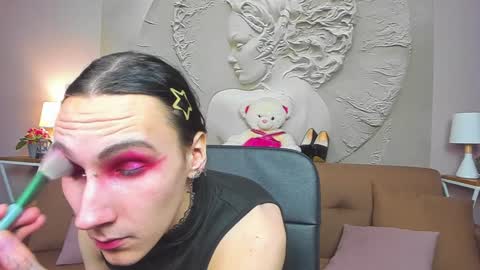 Snapshot of filldamon chatting on January 2025 10:06:02 AM Honey Ill be waiting for you Tue Wed Thu Fri Sat Sun 10am-5pm online show from January 2025 10:06:02 AM