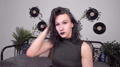 Snapshot of filldamon chatting on January 2025 10:07:02 AM Honey Ill be waiting for you Tue Wed Thu Fri Sat Sun 10am-5pm online show from January 2025 10:07:02 AM