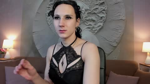 Snapshot of filldamon chatting on January 2025 10:10:01 AM Honey Ill be waiting for you Tue Wed Thu Fri Sat Sun 10am-5pm online show from January 2025 10:10:01 AM