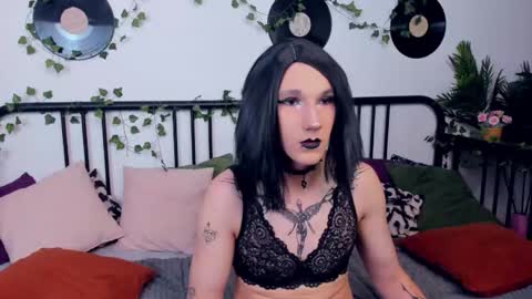 Snapshot of filldamon chatting on September 2025 03:00:01 AM Honey Ill be waiting for you Tue Wed Thu Fri Sat Sun 10am-5pm online show from September 2025 03:00:01 AM