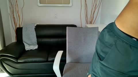 Nick online show from October 2025 03:32:02 PM