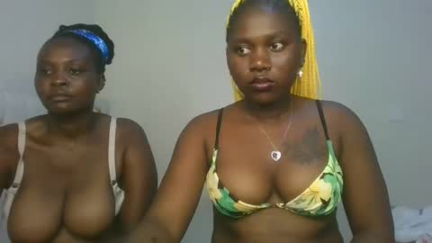 Snapshot of fine_melanie chatting on December 2025 12:49:02 AM melanie online show from December 2025 12:49:02 AM