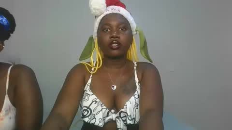 Snapshot of fine_melanie chatting on December 2025 09:05:01 AM melanie online show from December 2025 09:05:01 AM