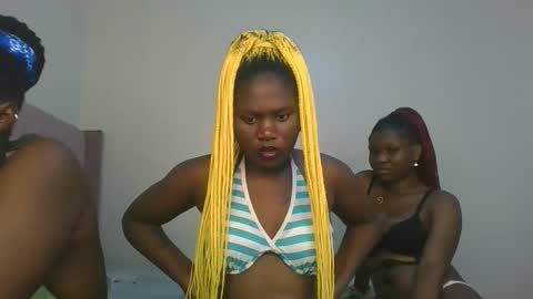 Snapshot of fine_melanie chatting on January 2026 12:43:01 PM melanie online show from January 2026 12:43:01 PM