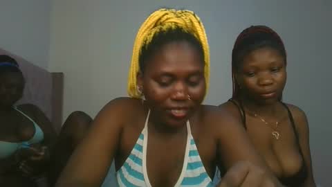 Snapshot of fine_melanie chatting on January 2026 12:47:01 AM melanie online show from January 2026 12:47:01 AM