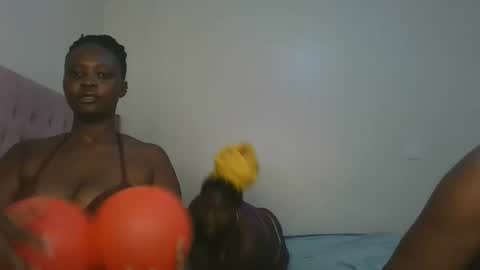 Snapshot of fine_melanie chatting on January 2026 01:04:01 PM melanie online show from January 2026 01:04:01 PM