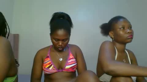 Snapshot of fine_melanie chatting on February 2026 10:21:02 AM melanie online show from February 2026 10:21:02 AM